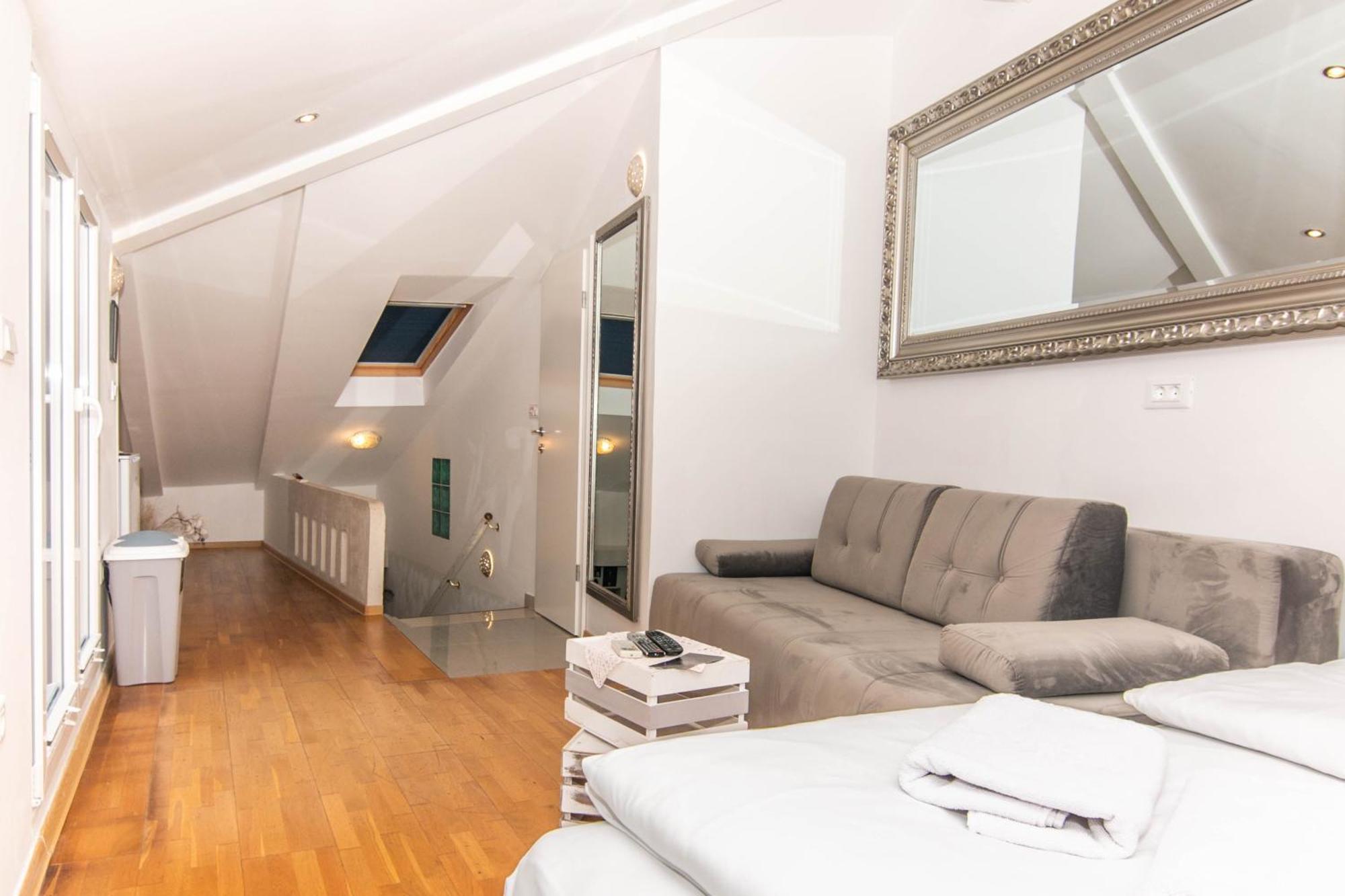 Bed and Breakfast Bed And Brekfast Donatella Piran Exterior foto