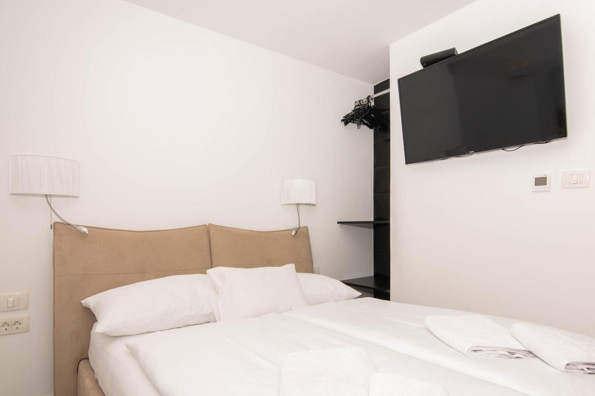 Bed and Breakfast Bed And Brekfast Donatella Piran Exterior foto