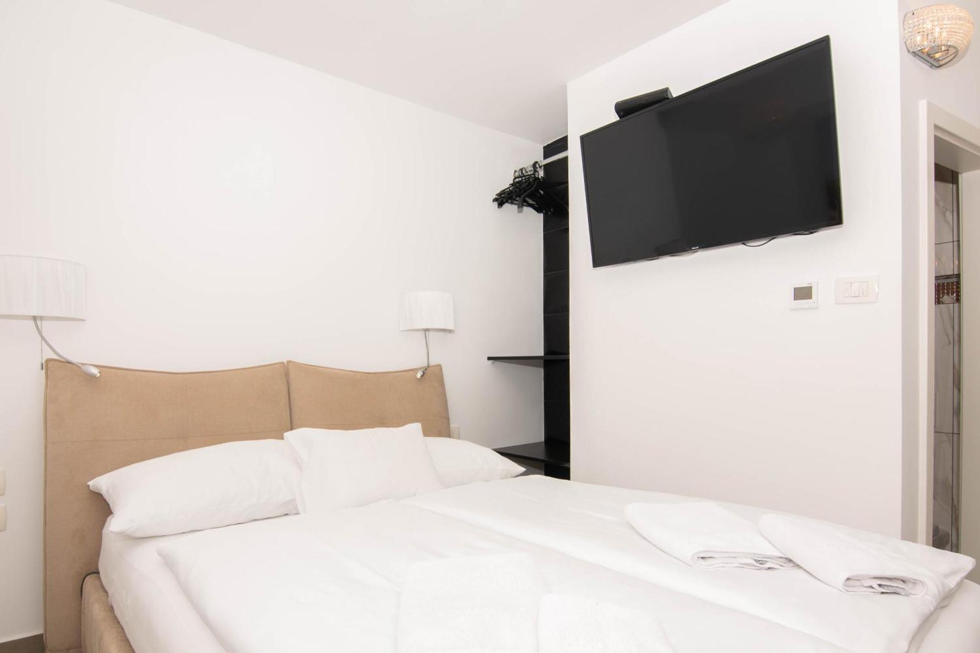 Bed and Breakfast Bed And Brekfast Donatella Piran Exterior foto
